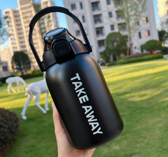 Large Capacity Insulation Sports Water Bottle with Straw